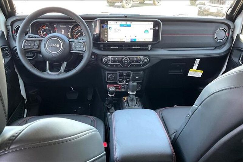 New 2025 Jeep Wrangler 4-door RubiconImage 4