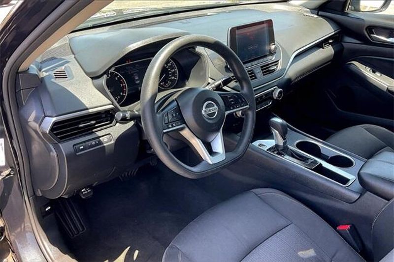 Used 2022 Nissan Altima 2.5 SVImage 14