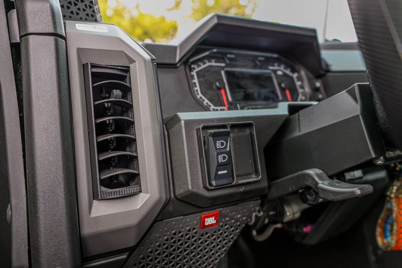 NEW 2026 POLARIS XPEDITION ADV 5 NORTHSTAR Image 13