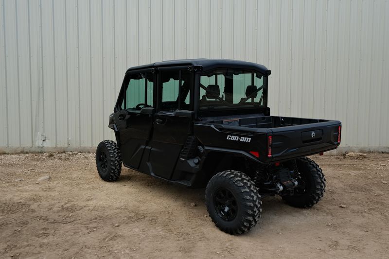 NEW 2026 CAN-AM DEFENDER MAX XT CAB HD11 WITH 1025 INCH TOUCHSCREEN Image 3