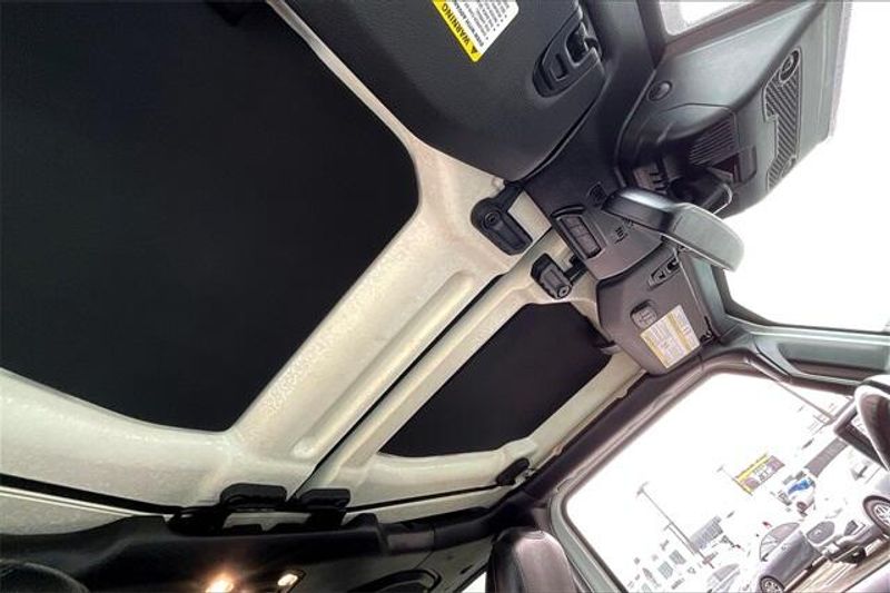 Used 2020 Jeep Wrangler Unlimited RubiconImage 29