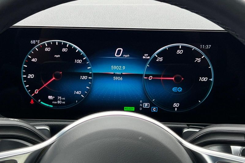2023 Mercedes-Benz EQB 300Image 30