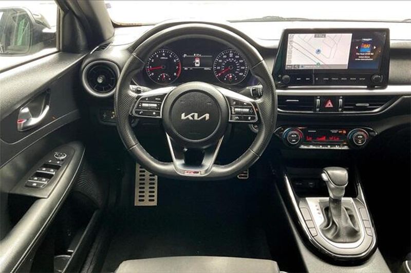 2024 Kia Forte GT-Line photo 4