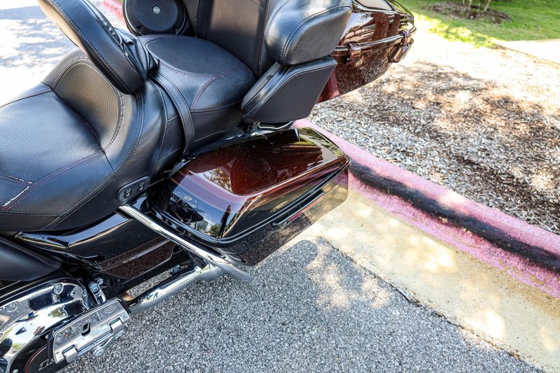2019 HARLEY LIMITED ELECTRIC GLIDE CVO LIMITED  ROOT BEER Image 18