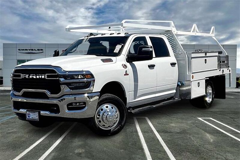 New 2025 RAM 3500 Tradesman Crew Cab Chassis 4x4 60