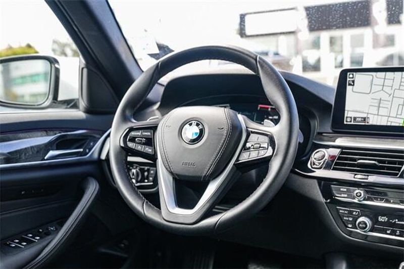 2022 BMW 5 Series 530iImage 16