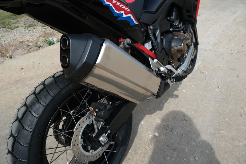 2024 Honda AFRICA TWIN DCT GRAND PRIX REDImage 8