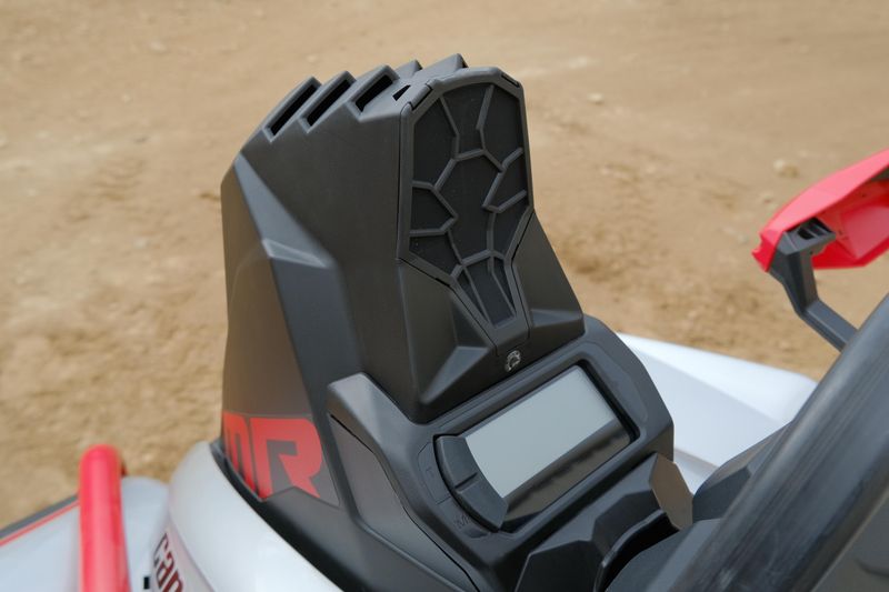 NEW 2026 CAN-AM RENEGADE X MR 1000R Image 25