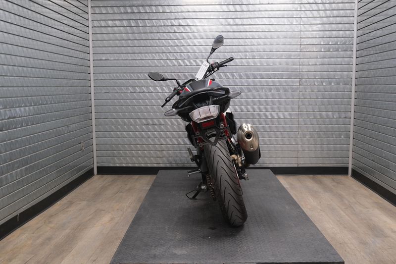 USED 2022 BMW G 310 R Image 4