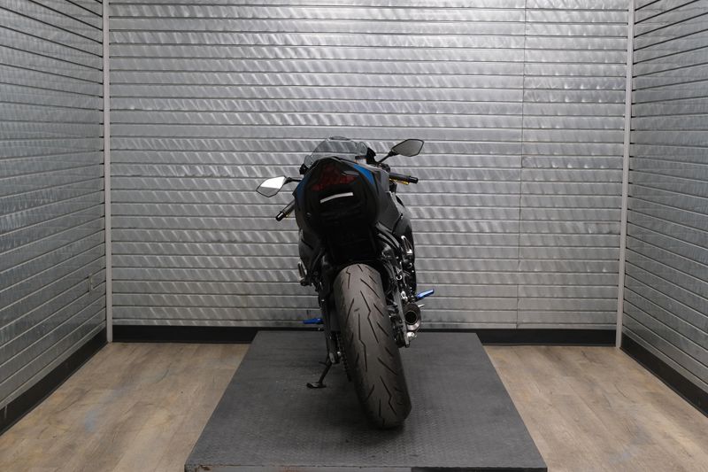 USED 2025 KAWASAKI NINJA ZX6R ABS Image 4