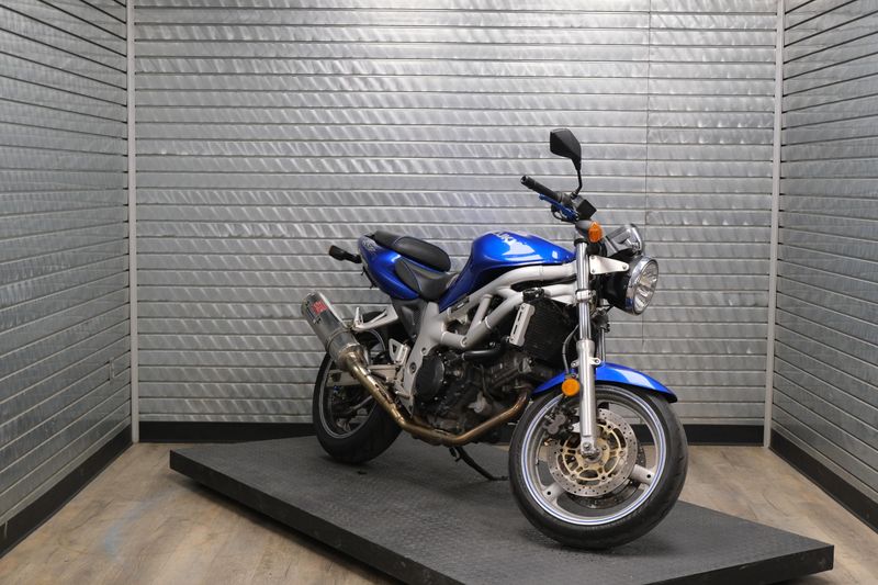 USED 2001 SUZUKI SV650 Image 1