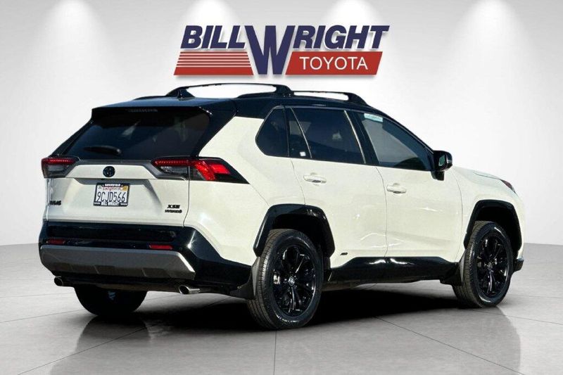 Used 2022 Toyota RAV4 Hybrid XSEImage 3