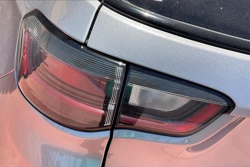 2023 Jeep Compass LimitedImage 28