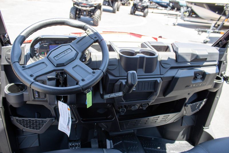 NEW 2026 POLARIS RANGER CREW XP 1000 PREMIUM Image 17