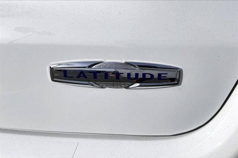 New 2026 Jeep Compass Latitude 4x4Image 13