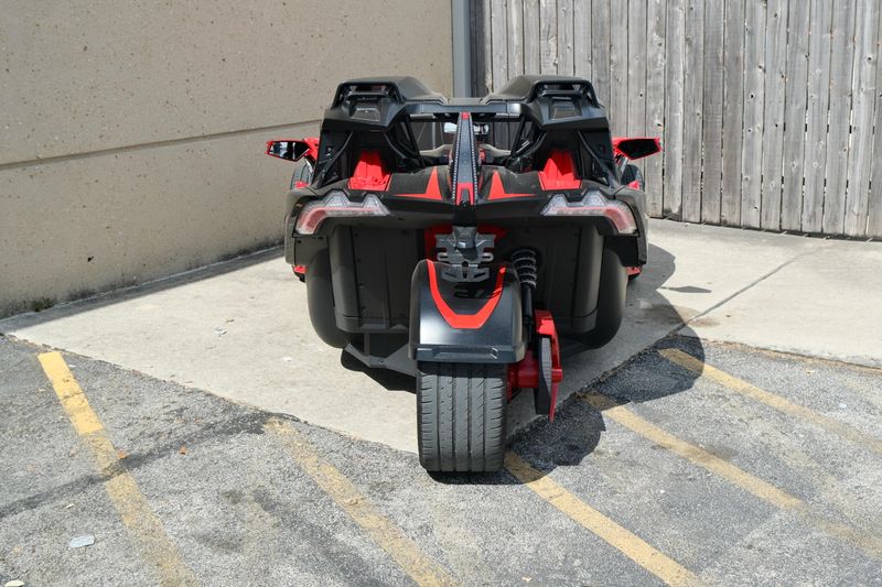 2020 Polaris SLINGSHOT R BLACK AND RED Image 8