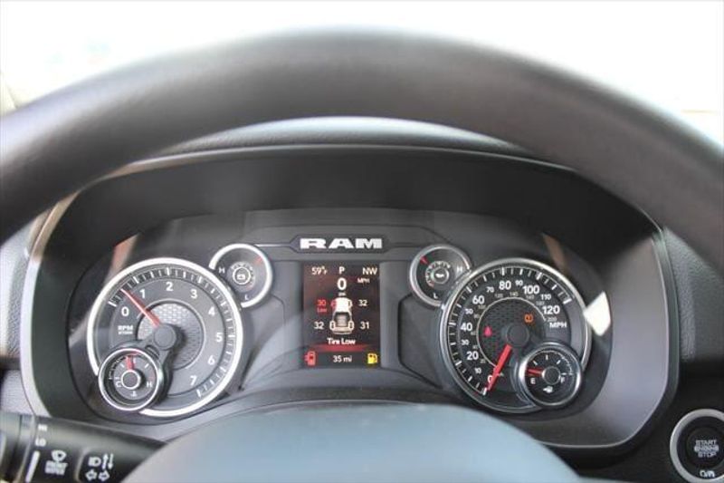 2024 RAM 1500 Tradesman Crew Cab 4x2Image 27