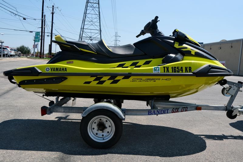 USED 2023 YAMAHA VX CRUISER HO WITH AUDIO Image 2
