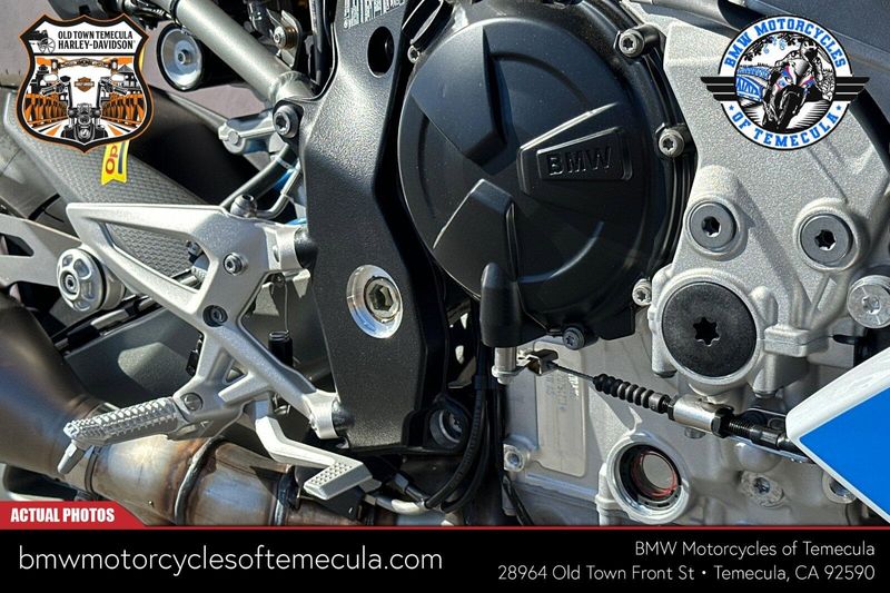 2025 BMW M 1000 RImage 13