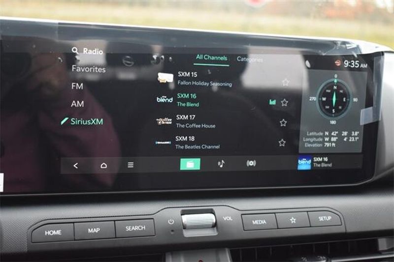 New 2025 Kia K4 LXSImage 24