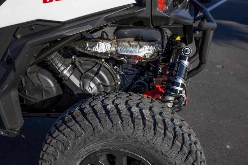 NEW 2026 CAN-AM MAVERICK SPORT X RC 1000R Image 23