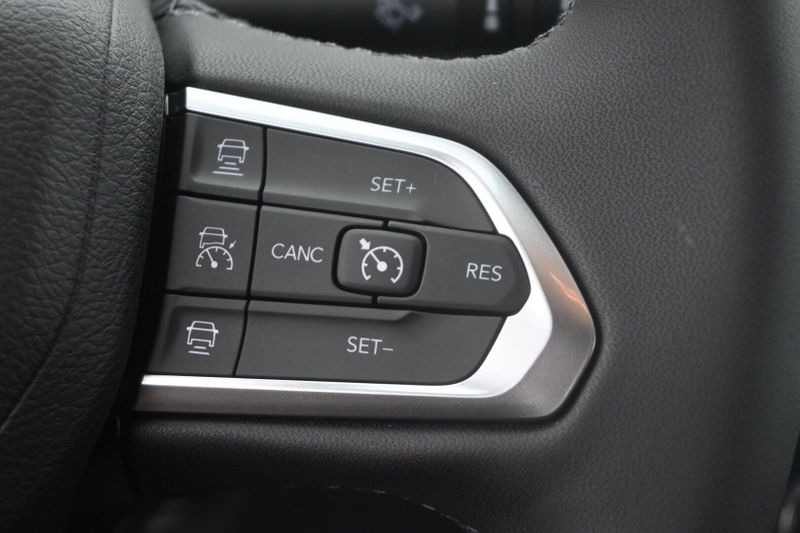 2025 Jeep Compass LimitedImage 24