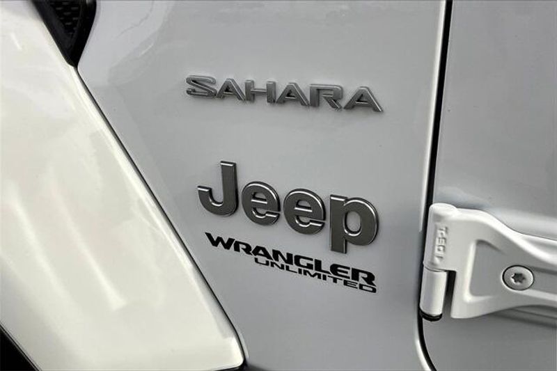 2020 Jeep Wrangler Unlimited SaharaImage 31