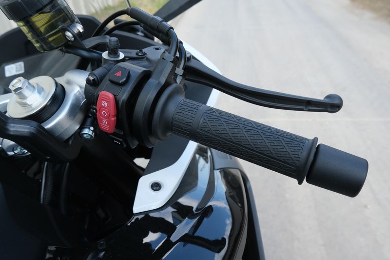 NEW 2026 CFMOTO 675SS Image 21