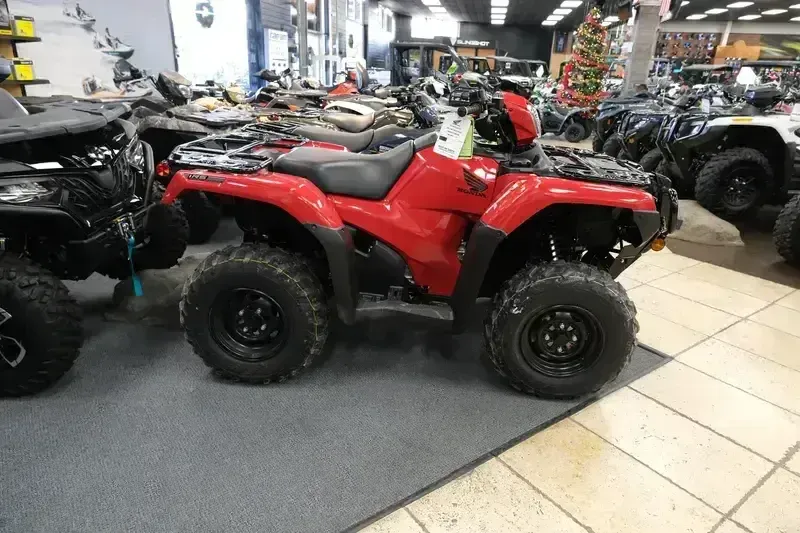 New 2026 Honda FOREMAN RUBICON DCT EPS HERO RED Image 7