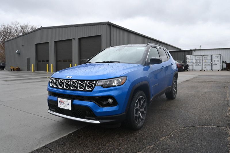 2025 Jeep Compass LimitedImage 4