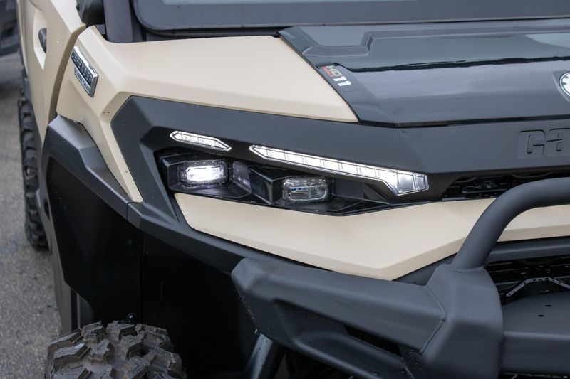 NEW 2026 CAN-AM DEFENDER LIMITED CAB HD11 Image 53
