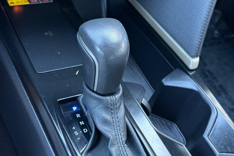 Used 2025 Toyota Camry SEImage 19