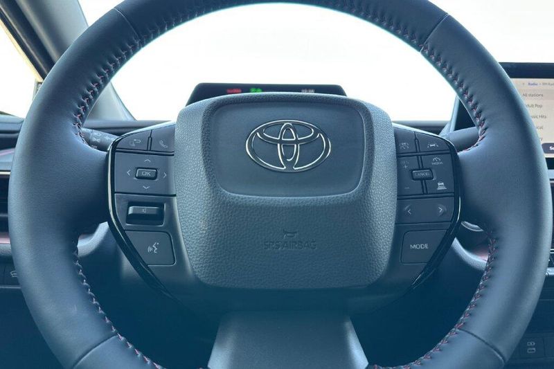 New 2027 Toyota Prius Plug-In Hybrid SEImage 22