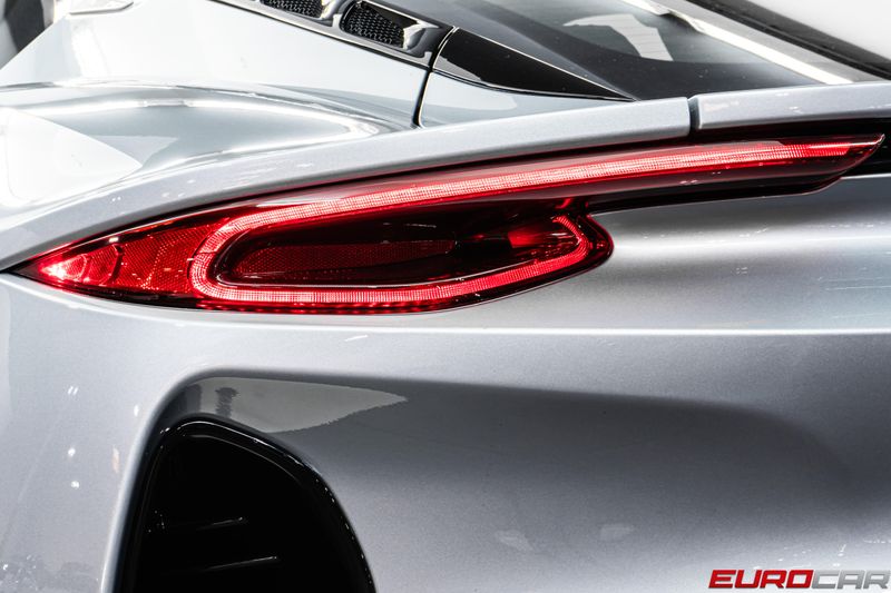 2025 Lotus Emira V6Image 19