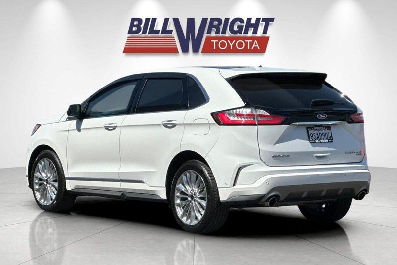 Used 2020 Ford Edge TitaniumImage 5