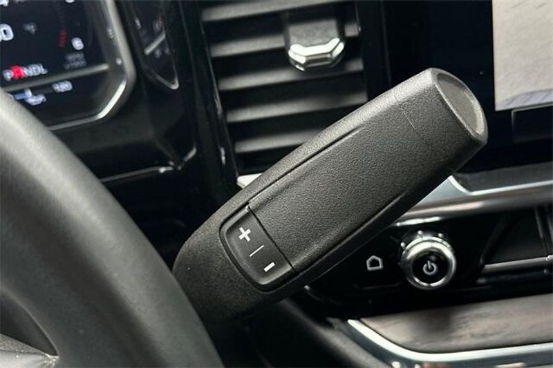 2024 GMC Sierra 1500 SLTImage 18