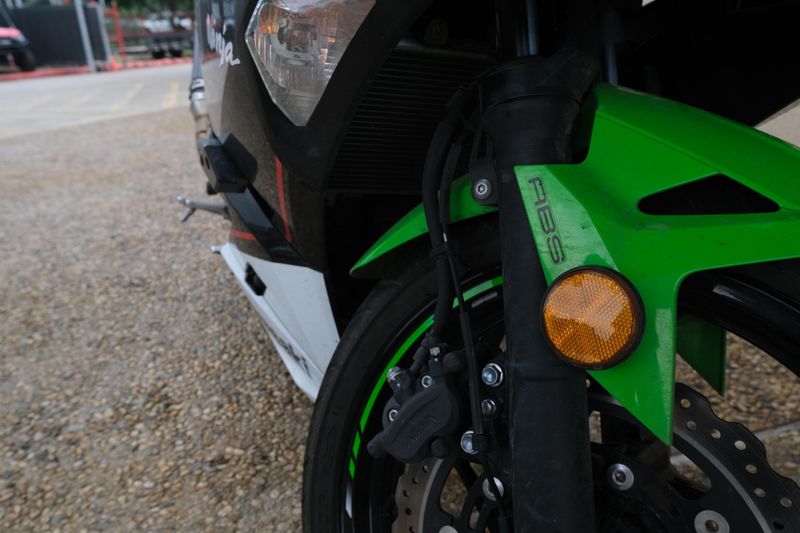 2022 Kawasaki NINJA 400 ABS GREEN AND BLACK KRT Image 5