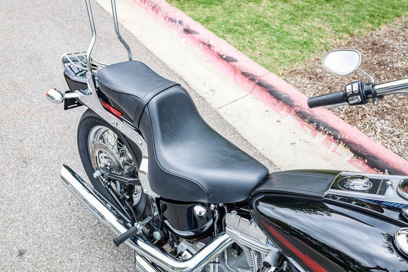 2004 HARLEY SOFTAIL STANDARD  BLACK Image 32