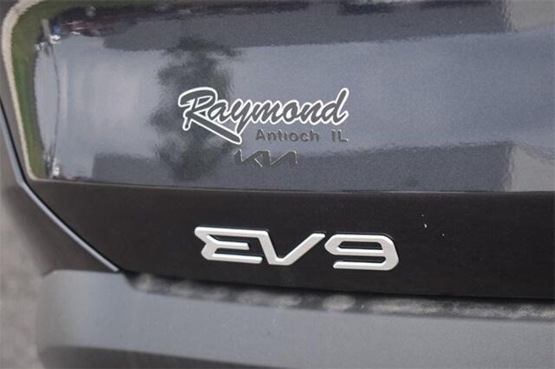 New 2026 Kia EV9 WindImage 17