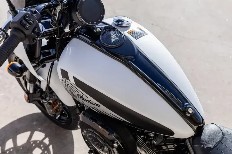 NEW 2025 INDIAN MOTORCYCLE SPORT CHIEF Image 5