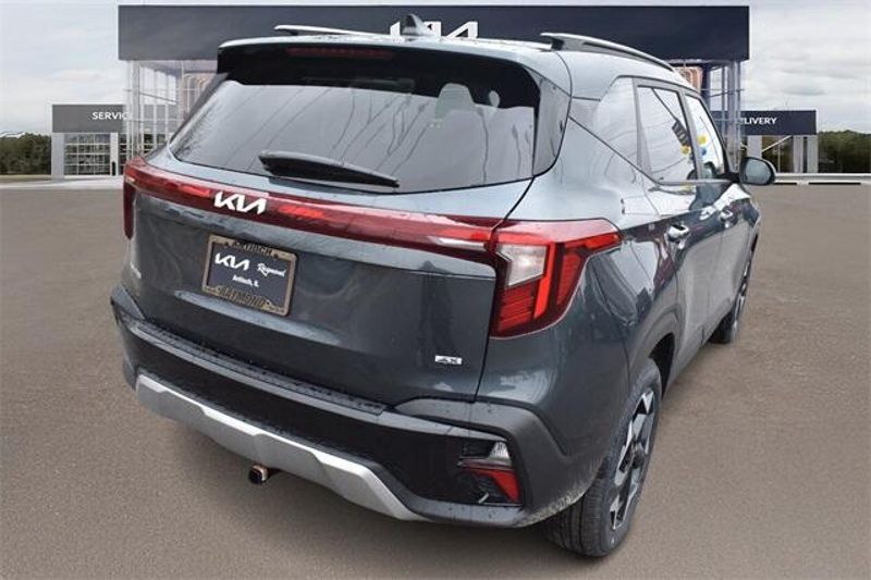 2025 Kia Seltos SImage 3