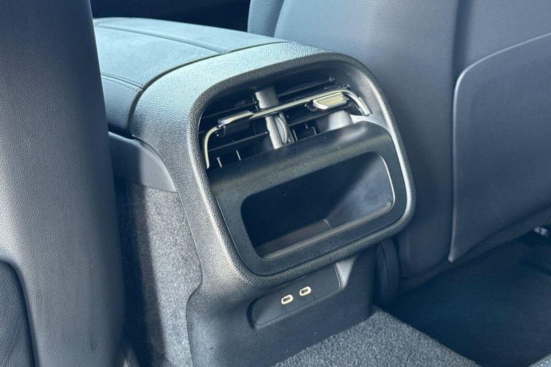 Used 2026 Mercedes-Benz E-Class E 350Image 14