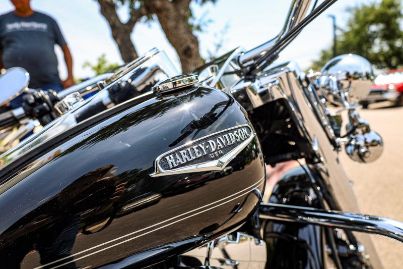 2007 HARLEY ROAD KING CLASSIC  BLACK Image 12