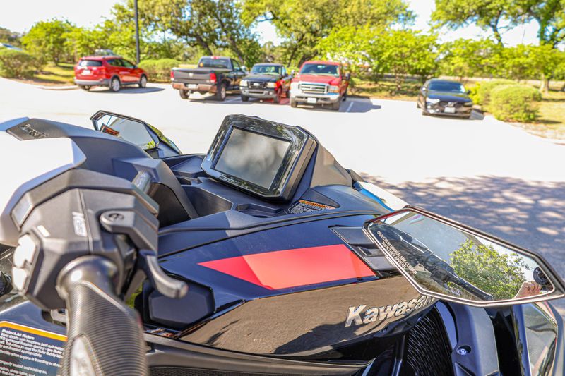 NEW 2026 KAWASAKI JET SKI ULTRA 310LX Image 11