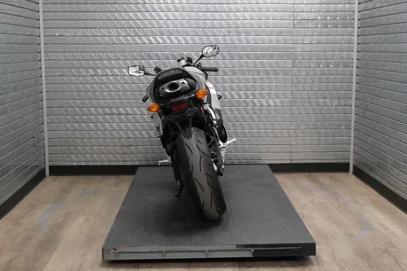 NEW 2026 HONDA CBR600RR Image 4