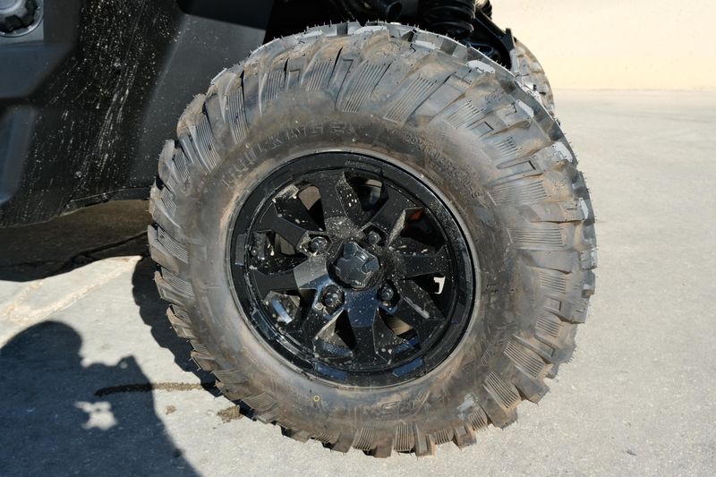 NEW 2026 CAN-AM DEFENDER MAX XT HD11  in a DARK WILDLAND CAMO exterior color. Family PowerSports (877) 886-1997 familypowersports.com 