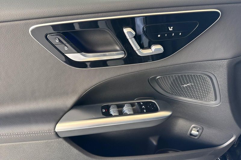 New 2026 Mercedes-Benz C-Class C 300Image 8