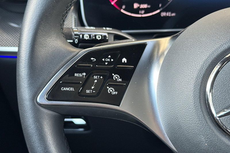 Used 2026 Mercedes-Benz GLC 300Image 29