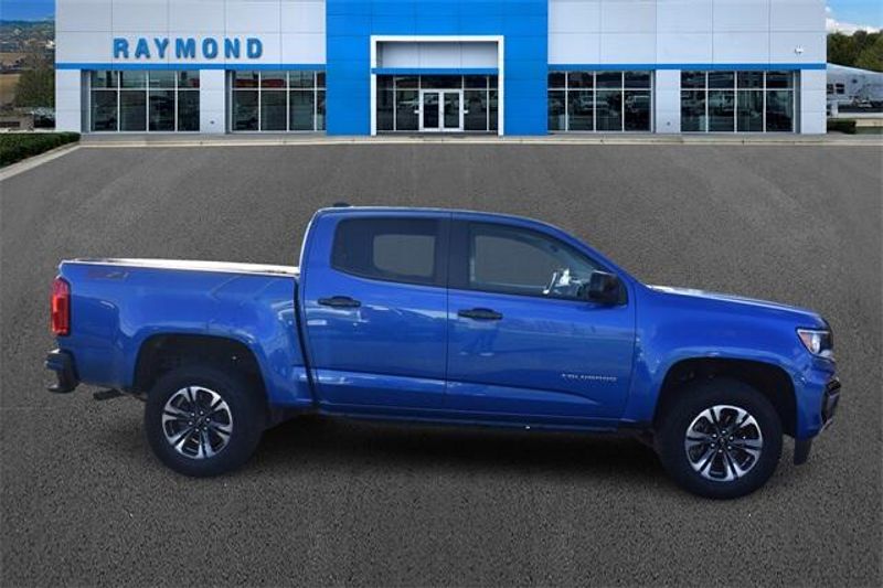 2021 Chevrolet Colorado Z71Image 2