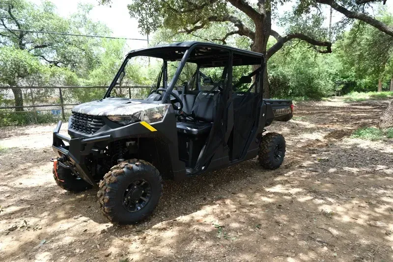 2025 Polaris RANGER CREW 1000 PREMIUM PURSUIT CAMOImage 2